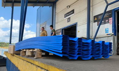 Продажа мобильных туалетных и душевых кабинок.